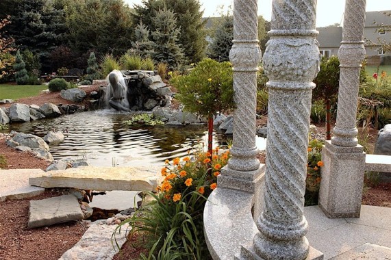 Granite pillar detail - twist columns